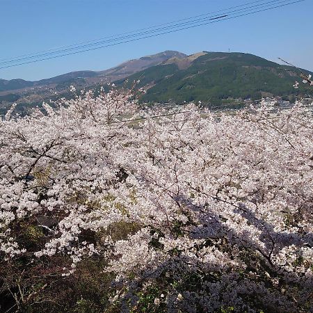 Готель Kazeno Sanso Yamashiro Юфу Екстер'єр фото
